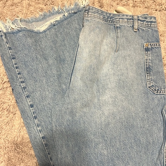 EUC We the Free jeans - Picture 4 of 6